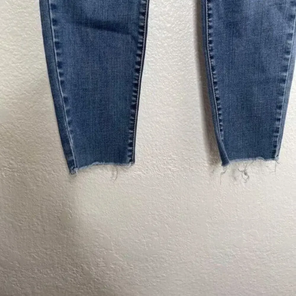 Pacsun Womens Jeans Size 26 Denim Blue Casual Raw Hem Distressed Ankle Legging - Picture 11 of 16